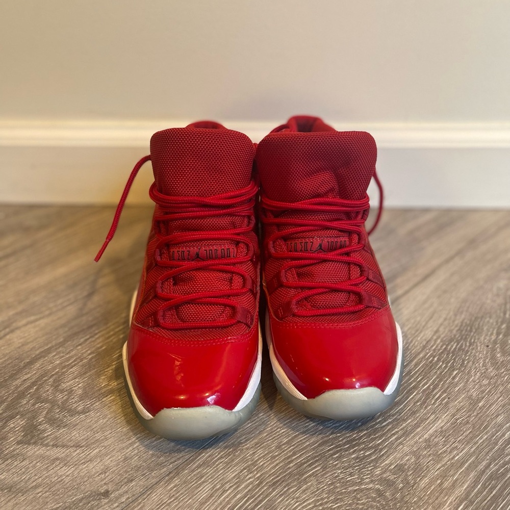 Nike Air Jordan 11 Retro Sneakers